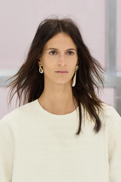 Look 60